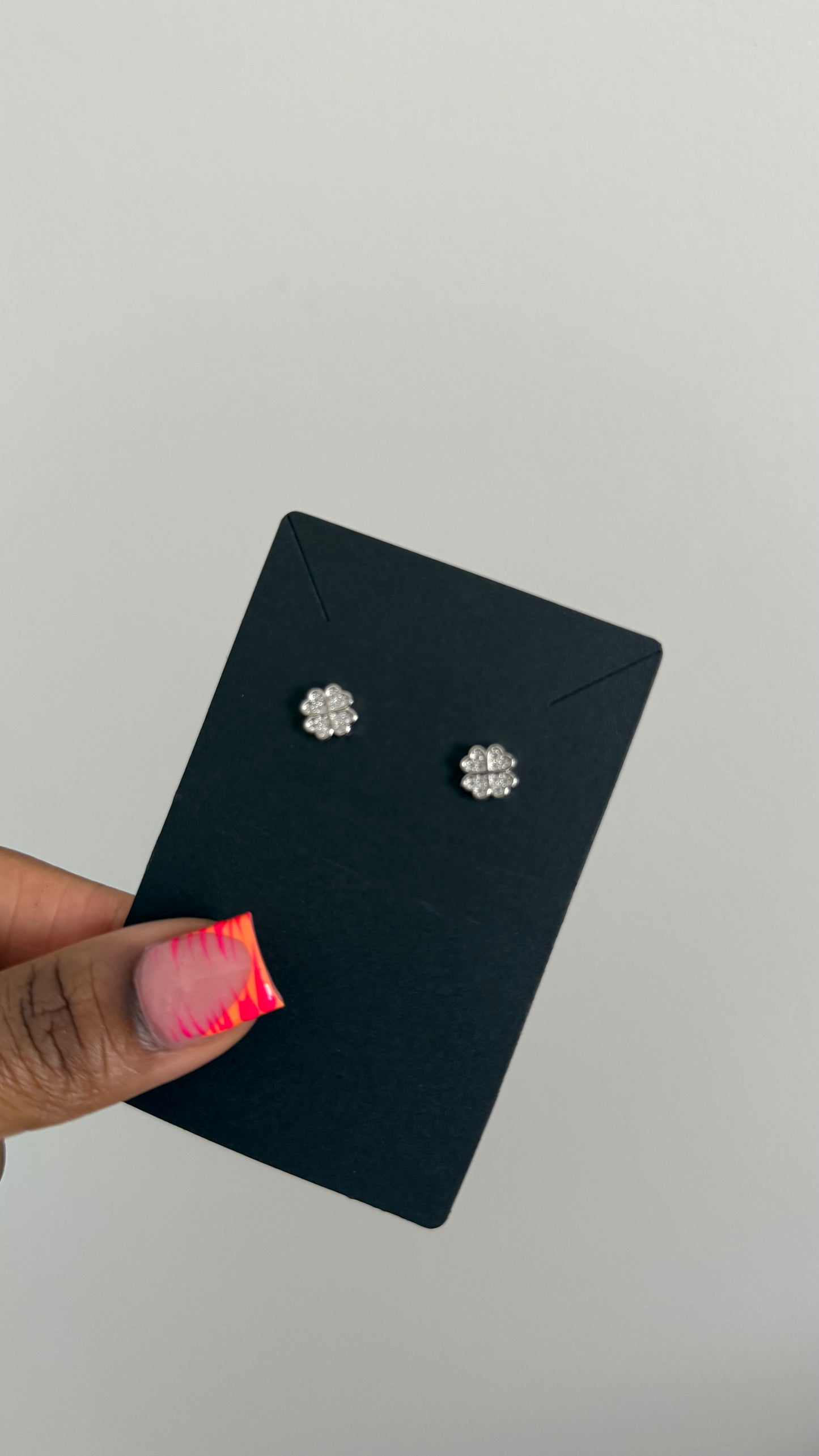 SILVER CLOVER STUD EARRINGS