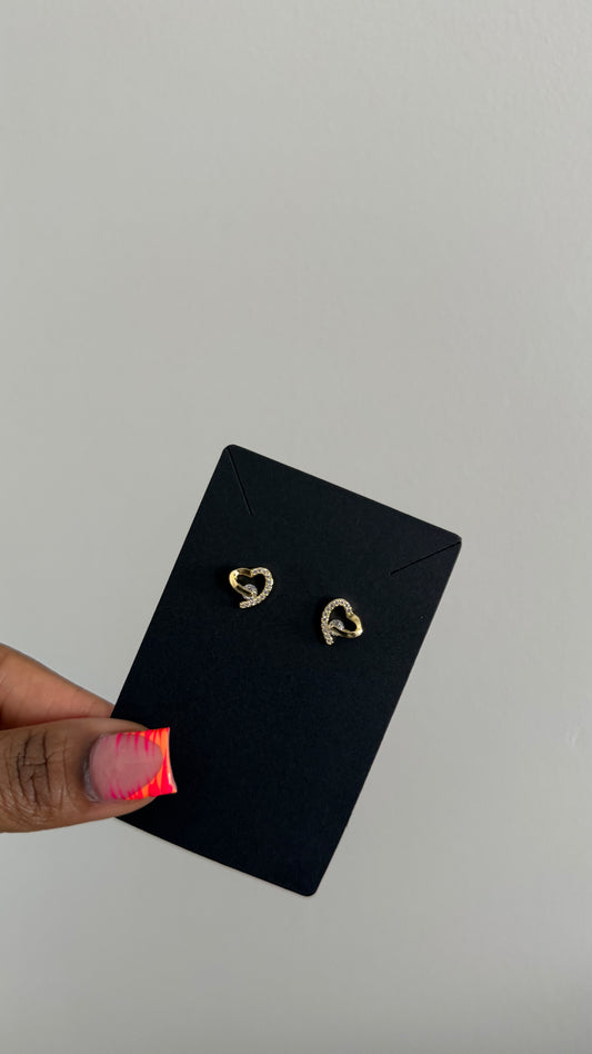 HEART SHAPED STUD EARRINGS