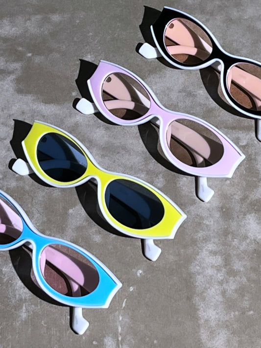 Skinny Small Cat Eye Retro High Fashion Sunglasses